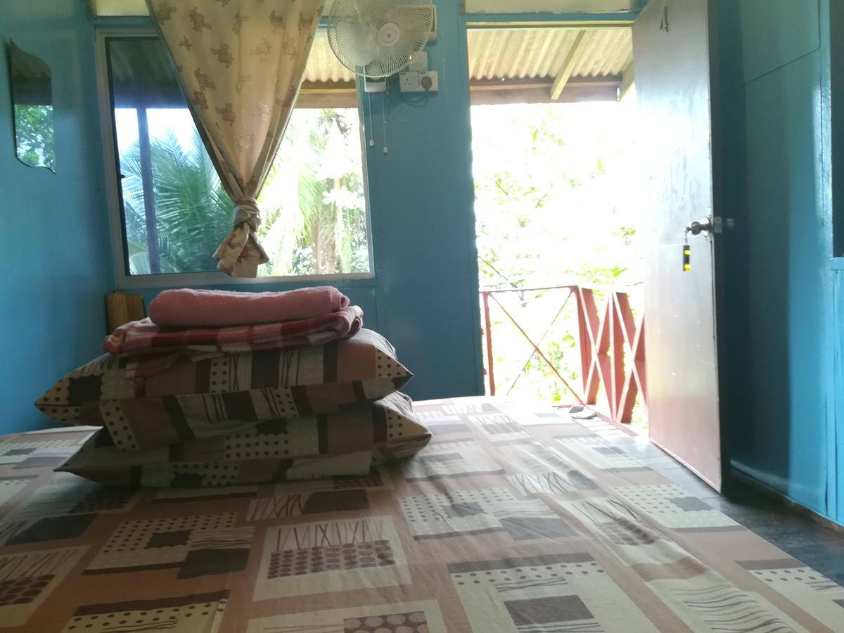 Simukut Place Kampong Pasir Sanang Burong Exterior photo